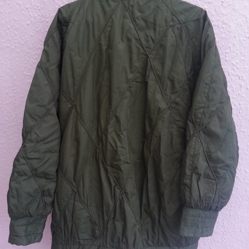 - Black warm winter coat UK 10-12 USA 9 -10 zip up and press buttons silk lining